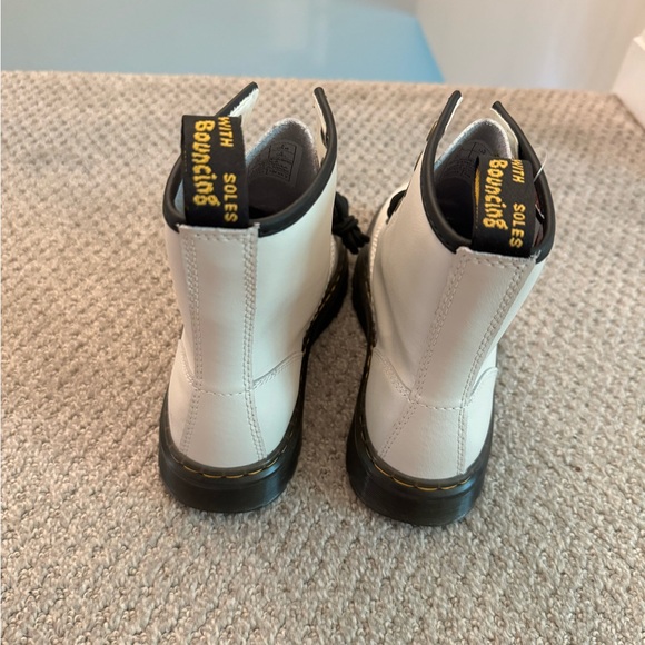 White dr martens - Picture 5 of 6